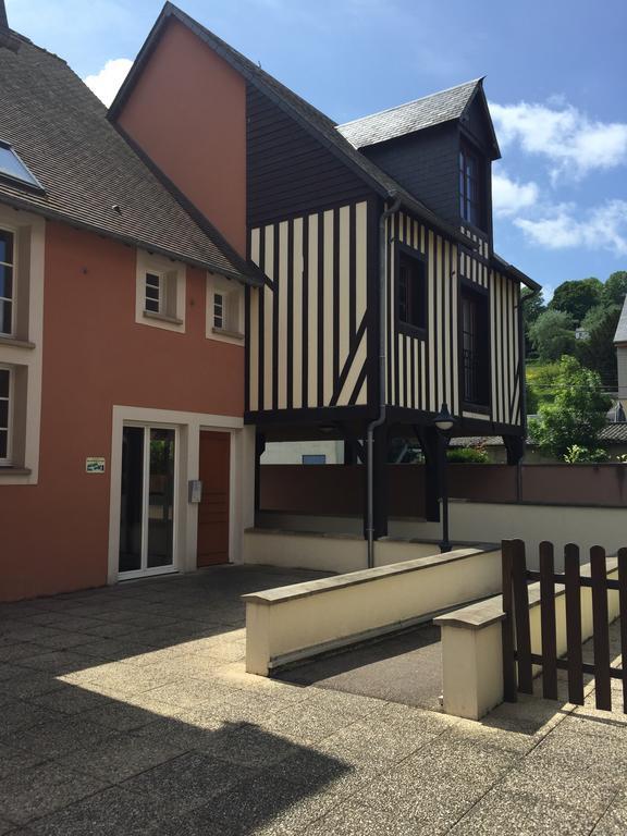 Teeraya Apartamento Honfleur Exterior foto
